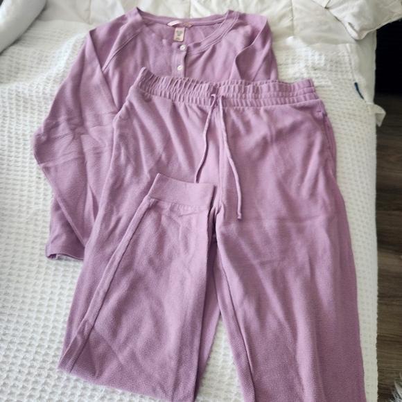 Victoria's Secret pajama set - Picture 6 of 6